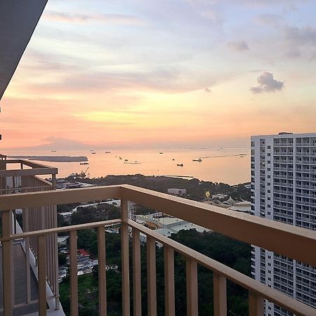 Cozy Penthouse 2Br Suite W Balcony - Amazing Manila Bay View And City Skyline Near Moa Pasay Buitenkant foto
