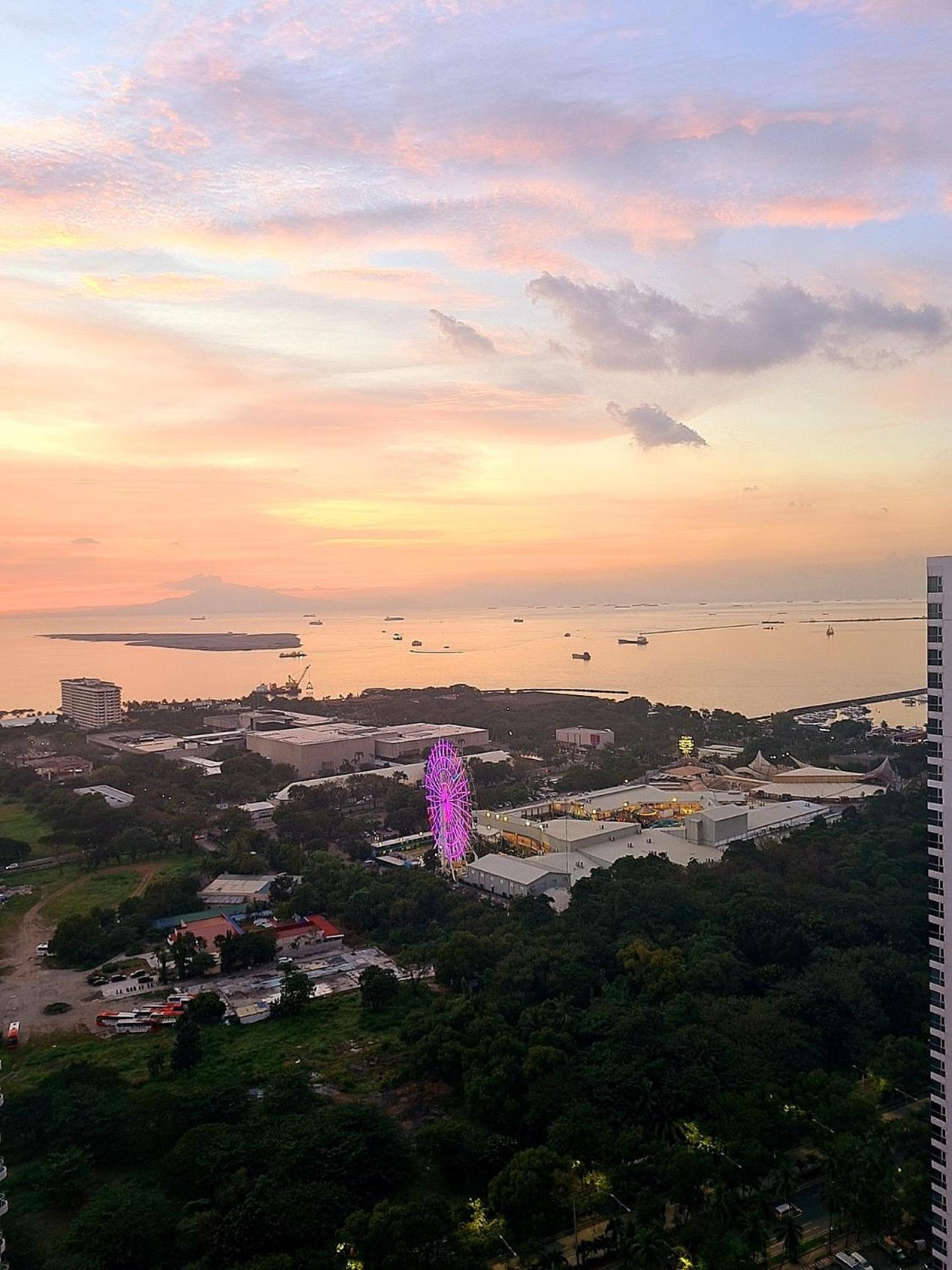 Cozy Penthouse 2Br Suite W Balcony - Amazing Manila Bay View And City Skyline Near Moa Pasay Buitenkant foto